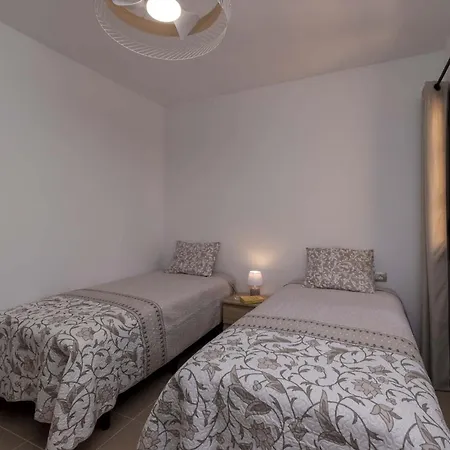 Sunshine Tenerife طوستا ديل سيلونثيو