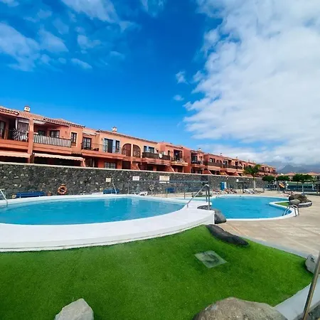 Sunshine Tenerife * طوستا ديل سيلونثيو