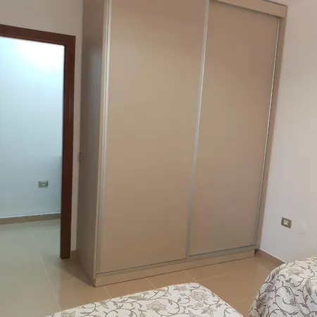 Sunshine Tenerife طوستا ديل سيلونثيو